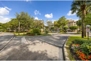 3850 Oaks Clubhouse Drive, Pompano Beach, FL 33069 - MLS#F10539771