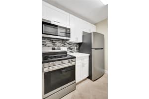 10733 Cleary Blvd 101, Plantation, FL 33324 - MLS#F10539797