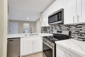 10733 Cleary Blvd 101, Plantation, FL 33324 - MLS#F10539797