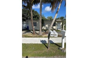 5635 Grant St, Hollywood, FL 33021 - MLS#F10539823