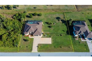 105 Hardee Way, Rotonda West, FL 33947 - MLS#F10539857