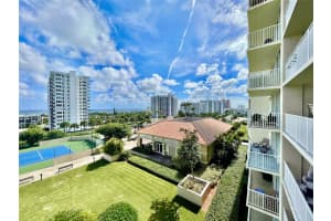 3020 NE 32nd Ave 905, Fort Lauderdale, FL 33308 - MLS#F10539859