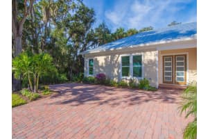 1090 Buckhead Dr, Vero Beach, FL 32968 - MLS#F10539911