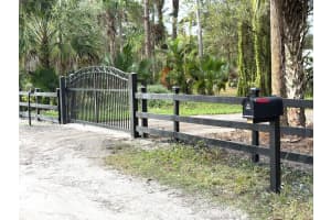 5225 SW Ludlum Street, Palm City, FL 34990 - MLS#F10539919