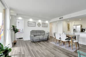 13499 Biscayne Boulevard, North Miami, FL 33181 - MLS#F10539932