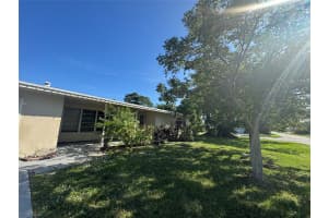 160 SE 15th Ave, Pompano Beach, FL 33060 - MLS#F10539934