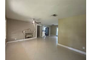 160 SE 15th Ave, Pompano Beach, FL 33060 - MLS#F10539934