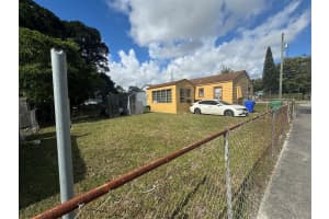 1300 42nd Street, Miami, FL 33142 - MLS#F10539942