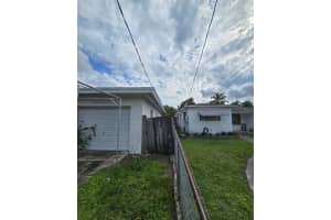 2702 Hayes St, Hollywood, FL 33020 - MLS#F10539981