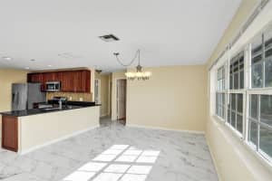 249 NW 4th Diagonal, Boca Raton, FL 33432 - MLS#F10539989