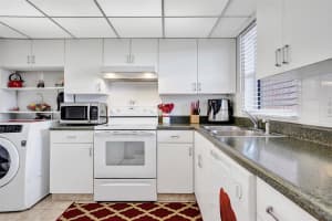 10467 Sunrise Lakes Blvd 210, Sunrise, FL 33322 - MLS#F10539994