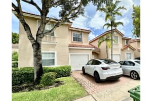 639 NW 130th Way, Pembroke Pines, FL 33028 - MLS#F10540011