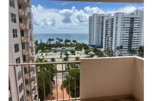 1865 Ocean Drive, Hallandale Beach, FL 33009 - MLS#F10540013