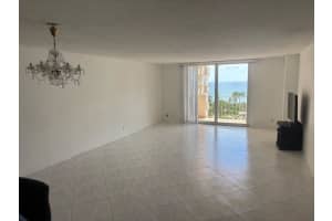 1865 Ocean Drive, Hallandale Beach, FL 33009 - MLS#F10540013