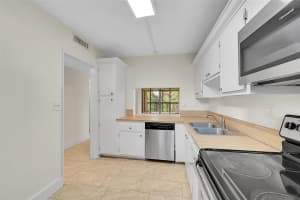 8415 Forest Hills Drive, Coral Springs, FL 33065 - MLS#F10540049