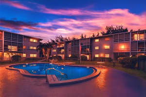 700 Layne Blvd 301, Hallandale Beach, FL 33009 - MLS#F10540083