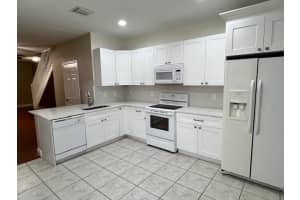 4266 Vineyard Circle, Weston, FL 33332 - MLS#F10540097