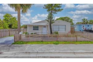 1105 W 34th St, Riviera Beach, FL 33404 - MLS#F10540120