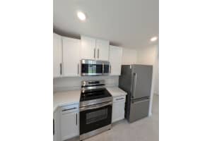 9065 107th Court, Vero Beach, FL 32967 - MLS#F10540121