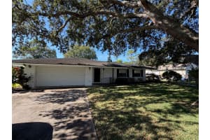 1325 40th Avenue, Vero Beach, FL 32960 - MLS#F10540141