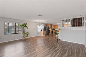 520 Sumter Ave, Davie, FL 33325 - MLS#F10540162