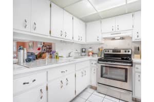 2881 NW 47th Ter 406, Lauderdale Lakes, FL 33313 - MLS#F10540186