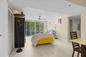 609 E Sheridan St 207, Hollywood, FL 33004 - MLS#F10540209