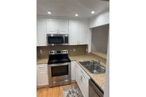 851 NE 209th Ter 202, Miami, FL 33179 - MLS#F10540212