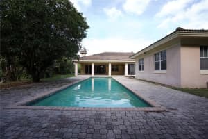 140 Royal Palm Ct, Plantation, FL 33317 - MLS#F10540215