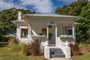 1645 34th Ave, Vero Beach, FL 32960 - MLS#F10540222