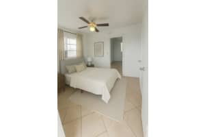 1960 NE 48 St 12, Pompano Beach, FL 33064 - MLS#F10540246