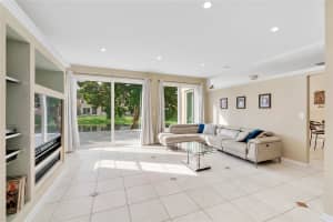 659 NW 88th Dr, Coral Springs, FL 33071 - MLS#F10540266