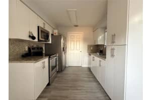 2950 NW 20th St, Fort Lauderdale, FL 33311 - MLS#F10540277