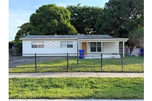 2950 NW 20th St, Fort Lauderdale, FL 33311 - MLS#F10540277