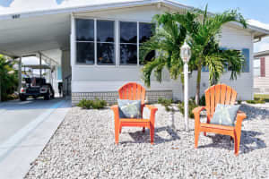 467 Marlin Circle, Barefoot Bay, FL 32976 - MLS#F10540289