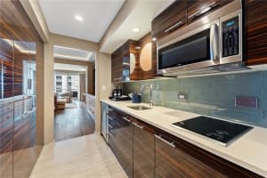 551 Fort Lauderdale Beach Boulevard, Fort Lauderdale, FL 33304 - MLS#F10540292