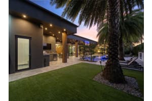 2213 NE 37th Dr, Fort Lauderdale, FL 33308 - MLS#F10540324