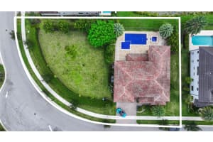 11000 Watercrest Cir, Parkland, FL 33076 - MLS#F10540364