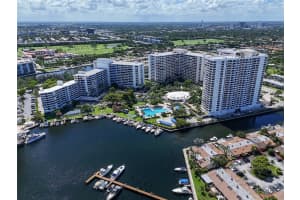 2500 Parkview Dr 1710, Hallandale Beach, FL 33009 - MLS#F10540383