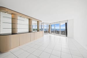 1000 Quayside Terrace, Miami, FL 33138 - MLS#F10540386