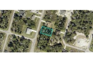 553 Eisenhower Boulevard, Lehigh Acres, FL 33974 - MLS#F10540395