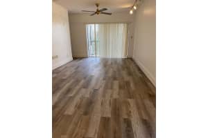 660 Park Drive, Miami, FL 33172 - MLS#F10540419