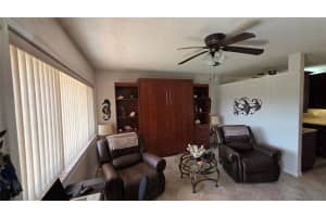 1030 SW 11th St 5m, Hallandale Beach, FL 33009 - MLS#F10540422