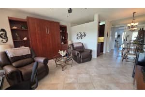 1030 SW 11th St 5m, Hallandale Beach, FL 33009 - MLS#F10540422