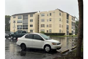 2871 Somerset Dr 105, Lauderdale Lakes, FL 33311 - MLS#F10540446