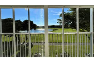 300 SW 134TH WY 304E, Pembroke Pines, FL 33027 - MLS#F10540449