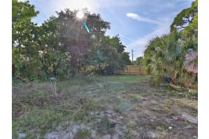 2540 SW 5th St, Fort Lauderdale, FL 33312 - MLS#F10540494