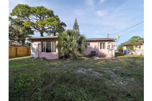 2540 SW 5th St, Fort Lauderdale, FL 33312 - MLS#F10540494