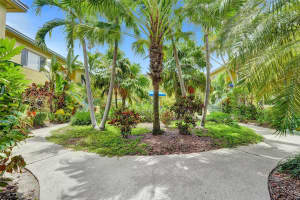 729 NE 16th Ave 729D, Fort Lauderdale, FL 33304 - MLS#F10540508