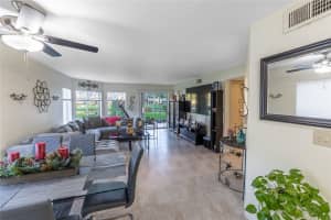 2405 NW 33rd St 1201, Oakland Park, FL 33309 - MLS#F10540509